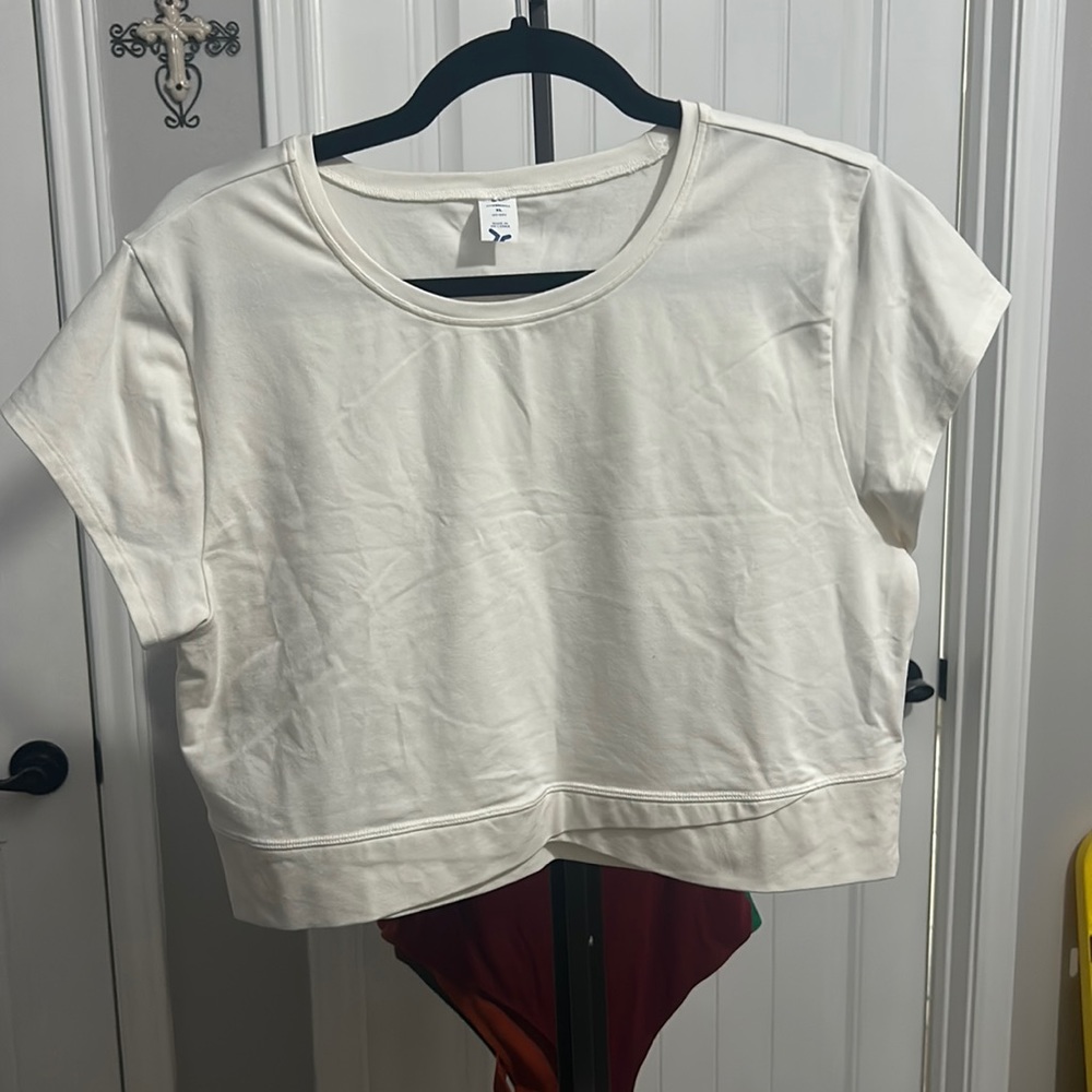 Old navy active crop top